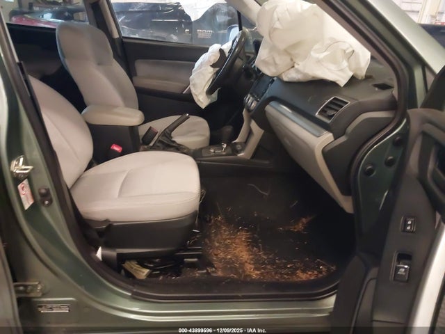 Subaru Forester 2.5i Premium 2018 JF2SJAEC5JH561216 Image 5