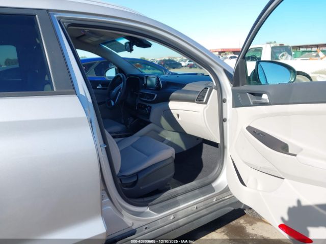 2020 HYUNDAI TUCSON KM8J33A45LU157403 Photo 4