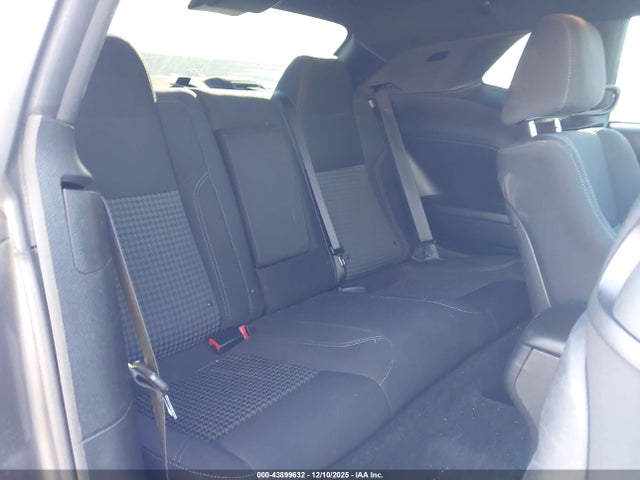 Dodge Challenger Sxt 2015 2C3CDZAG8FH700715 Image 8