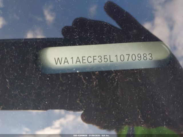 2020 AUDI Q3 WA1AECF35L1070983 Photo 8