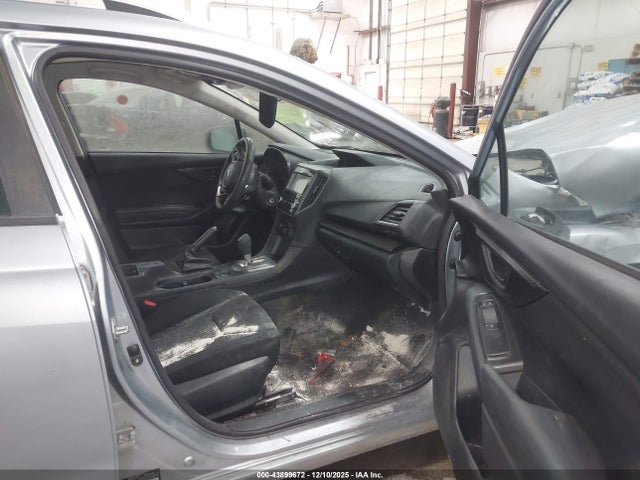 4S3GTAV67L3723985 Subaru Impreza Premium 5-door