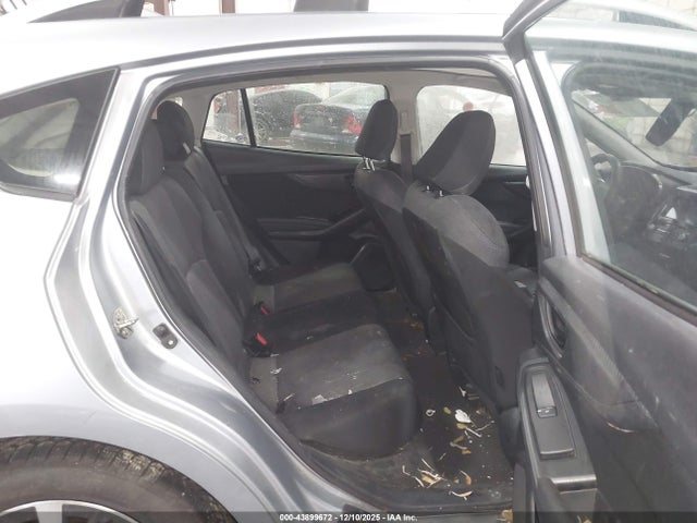 4S3GTAV67L3723985 Subaru Impreza Premium 5-door