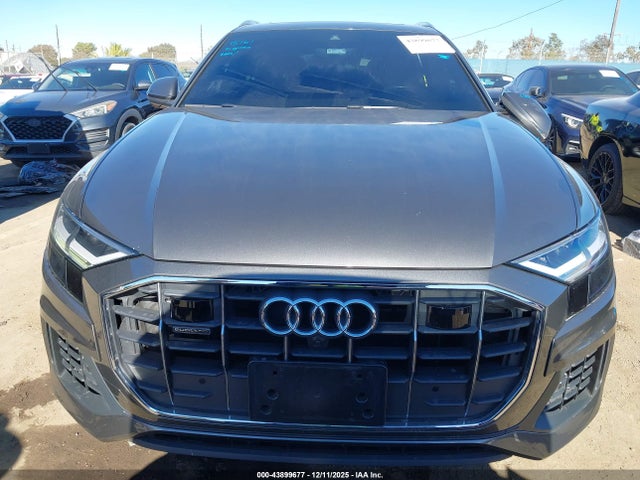 WA1BVAF17KD040646 Audi Q8 55 Premium