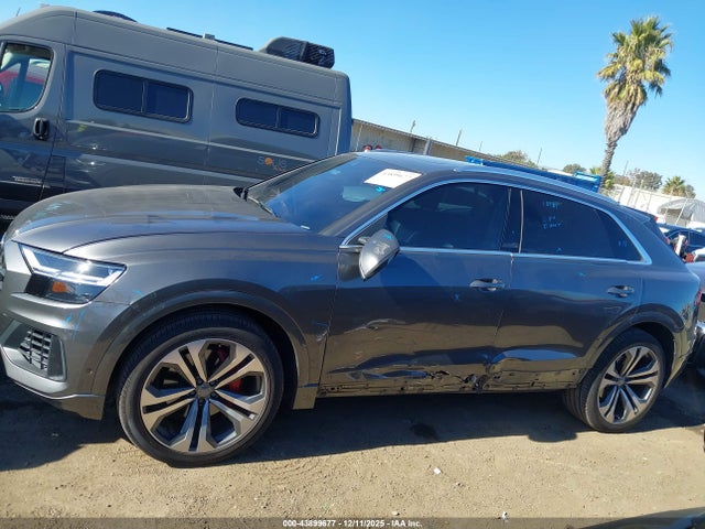 WA1BVAF17KD040646 Audi Q8 55 Premium