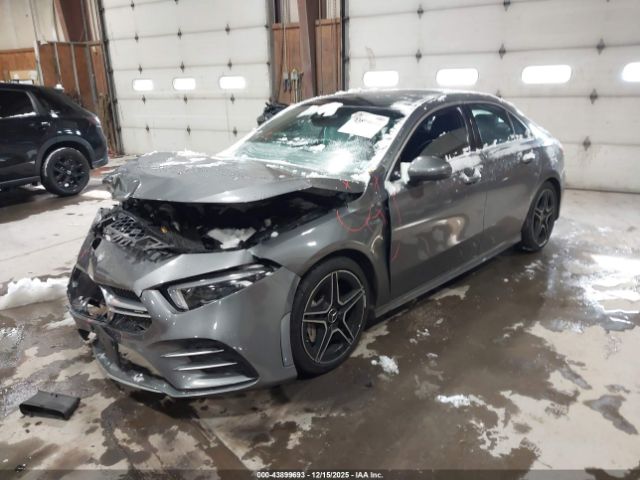 2021 MERCEDES-BENZ AMG A 35 W1K3G5BB5MJ257133 Photo 1