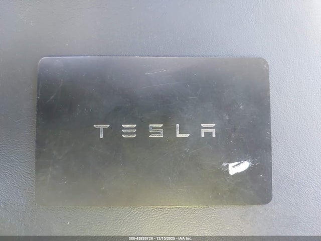 2023 TESLA MODEL Y 7SAYGDED3PF948392 Photo 10
