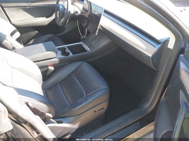 2023 TESLA MODEL Y 7SAYGDED3PF948392 Photo 4