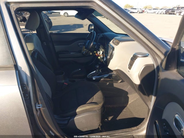 KIA SOUL + 2014 KNDJP3A58E7048159 Image 5