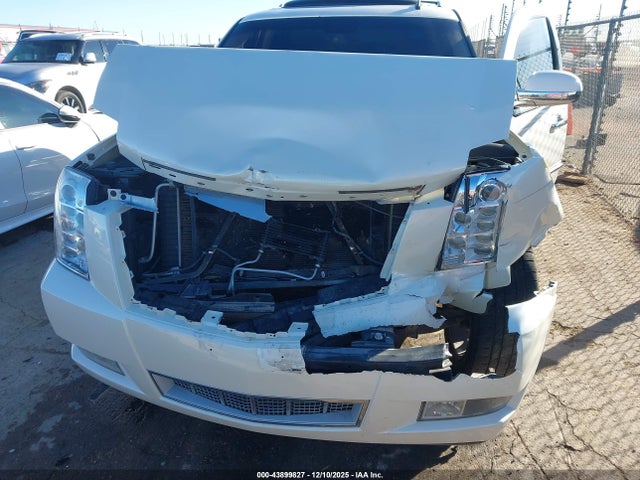 2013 CADILLAC ESCALADE 1GYS3DEFXDR104575 Photo 5