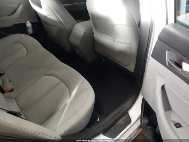 2017 HYUNDAI SONATA HYBRID KMHE24L30HA064859 Photo 7