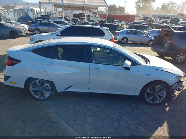 JHMZC5F15JC008802 Honda leb3(h4)
