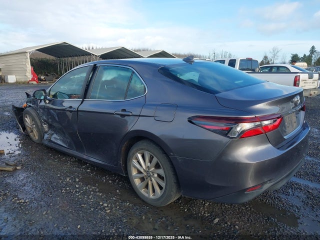 4T1C11AKXNU707022 Toyota CAMRY LE