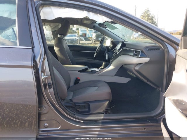 4T1C11AKXNU707022 Toyota CAMRY LE