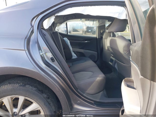 4T1C11AKXNU707022 Toyota CAMRY LE
