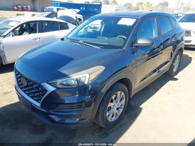 Hyundai TUCSON SE 2019 KM8J2CA46KU893820 Image 2