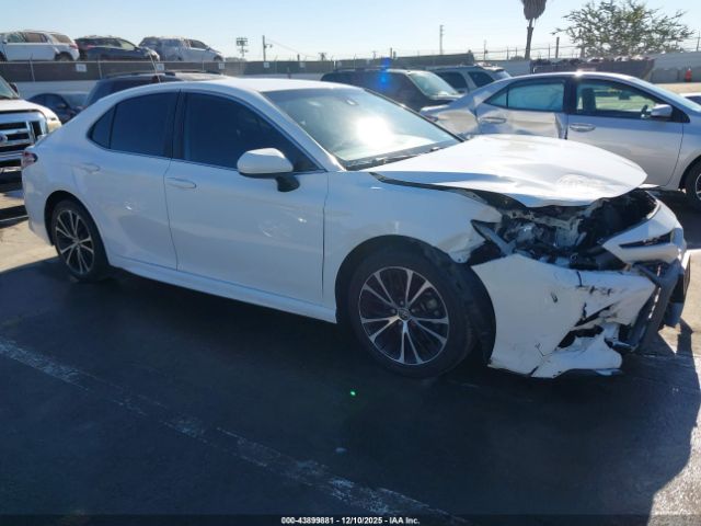 2020 TOYOTA CAMRY 4T1G11AK7LU950995 Photo 0