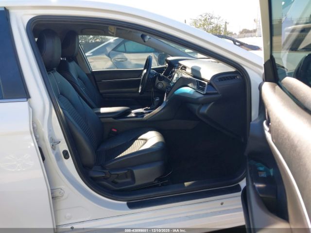 2020 TOYOTA CAMRY 4T1G11AK7LU950995 Photo 4