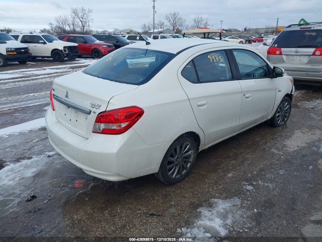 2018 MITSUBISHI MIRAGE G4 ML32F4FJ1JHF06685 Photo 3