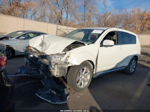 2011 MITSUBISHI OUTLANDER JA4JT5AX8BU015632 Photo 1
