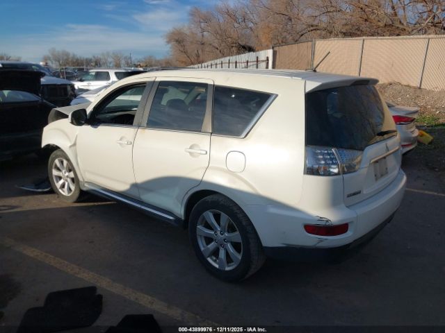 2011 MITSUBISHI OUTLANDER JA4JT5AX8BU015632 Photo 2