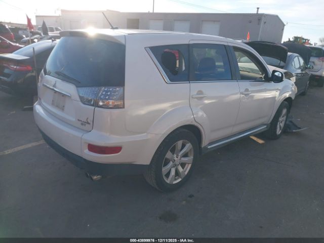 2011 MITSUBISHI OUTLANDER JA4JT5AX8BU015632 Photo 3