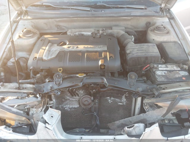 2003 HYUNDAI ELANTRA KMHDN45D63U563715 Photo 9