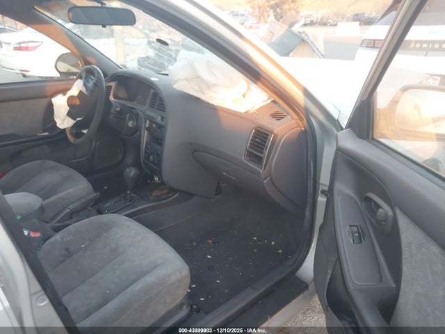 2003 HYUNDAI ELANTRA KMHDN45D63U563715 Photo 4