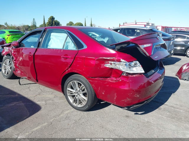 2015 TOYOTA CAMRY 4T1BF1FK6FU876011 Photo 2
