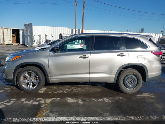 Toyota Highlander Limited V6 2015 5TDYKRFH5FS064037 Image 15