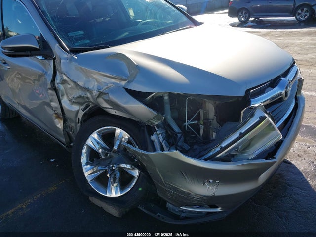 Toyota Highlander Limited V6 2015 5TDYKRFH5FS064037 Image 6
