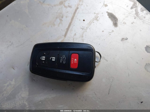 Toyota Rav4 Xle Premium 2022 2T3C1RFV7NW231028 Image 11