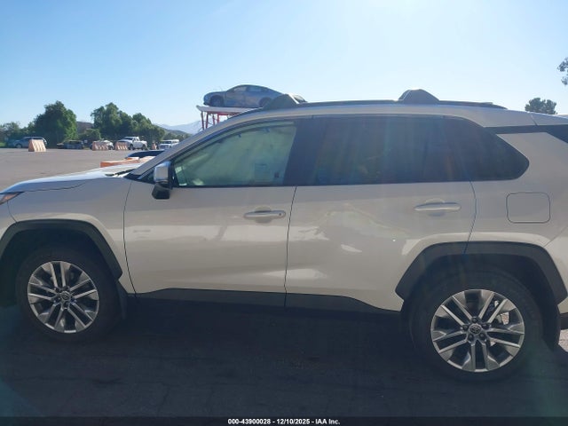 Toyota Rav4 Xle Premium 2022 2T3C1RFV7NW231028 Image 14