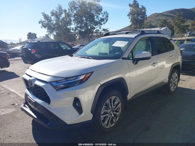 Toyota Rav4 Xle Premium 2022 2T3C1RFV7NW231028 Image 2
