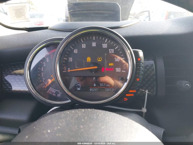 2016 MINI HARDTOP WMWXP7C55G2A44150 Photo 6