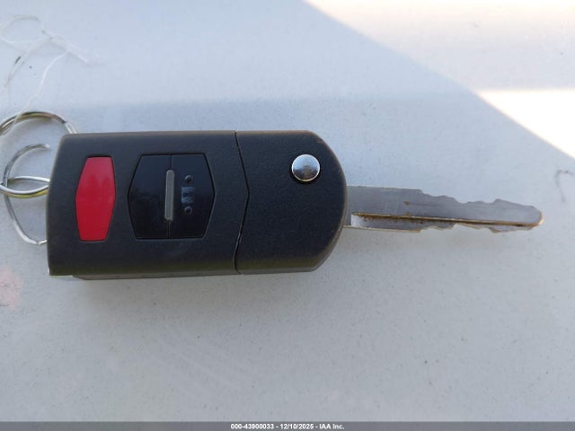 Продаж на аукціоні авто 2015 Mazda Mazda5 Sport, vin: JM1CW2BL4F0185452, номер лоту: 43900033