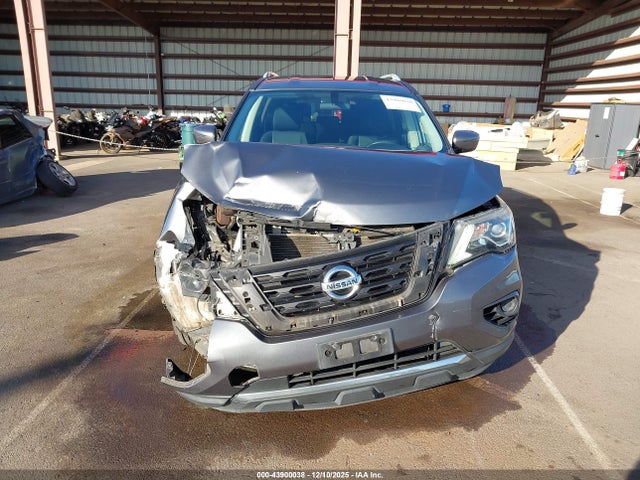 5N1DR2MN1JC653666 Nissan Pathfinder S