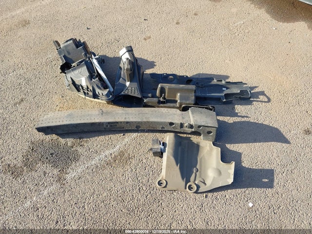 5N1DR2MN1JC653666 Nissan Pathfinder S