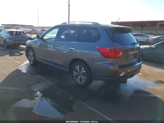 5N1DR2MN1JC653666 Nissan Pathfinder S