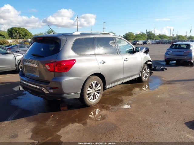 5N1DR2MN1JC653666 Nissan Pathfinder S