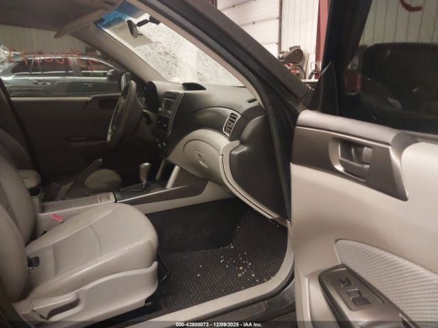 2011 SUBARU FORESTER JF2SHABC0BH768615 Photo 4