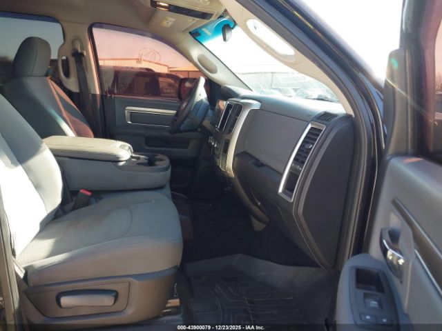 2019 RAM 1500 CLASSIC 3C6RR7LT8KG622458 Photo 4