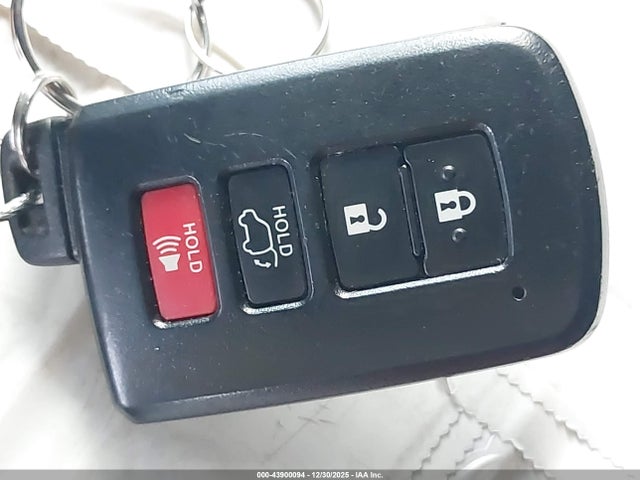 2T3WFREV6JW510920 Toyota Rav4 Xle
