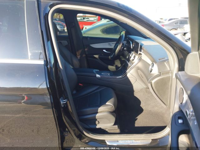 2022 MERCEDES-BENZ GLC 300 W1N0G8DB0NV327040 Photo 4