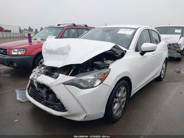 43900149 :رقم المزاد ، 3MYDLBYV0JY314731 vin ، 2018 Toyota Yaris Ia مزاد بيع