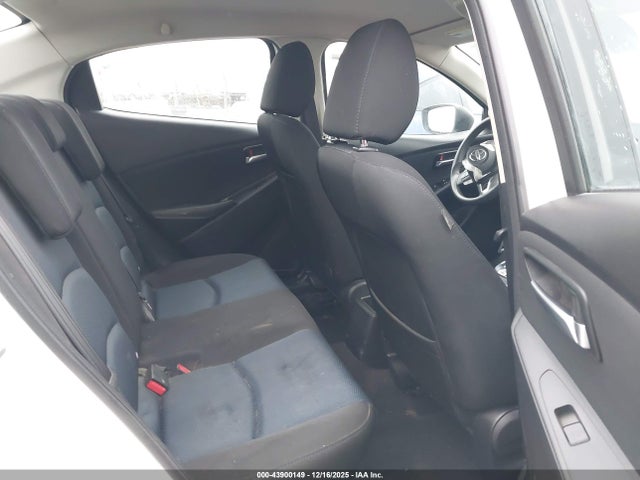 43900149 :رقم المزاد ، 3MYDLBYV0JY314731 vin ، 2018 Toyota Yaris Ia مزاد بيع