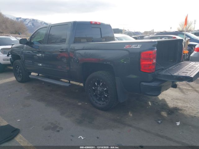 2017 CHEVROLET SILVERADO 1500 3GCUKREC1HG260188 Photo 2