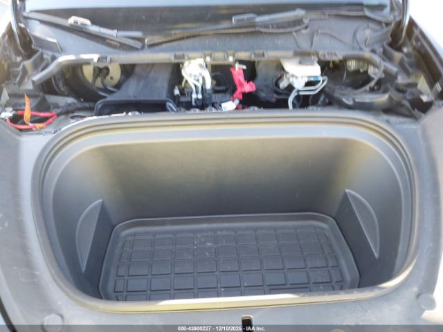 2024 TESLA MODEL Y 7SAYGDED6RF149676 Photo 9