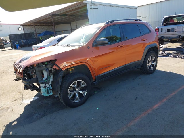 Jeep Cherokee Trailhawk 2015 1C4PJMBSXFW778247 Image 2
