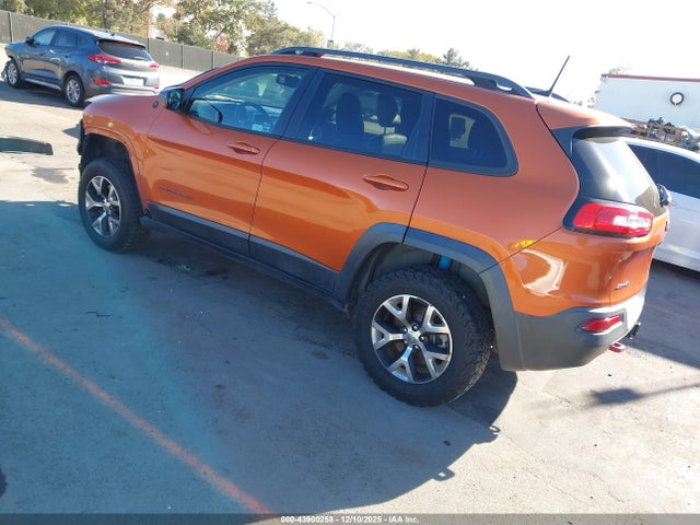 Jeep Cherokee Trailhawk 2015 1C4PJMBSXFW778247 Image 3