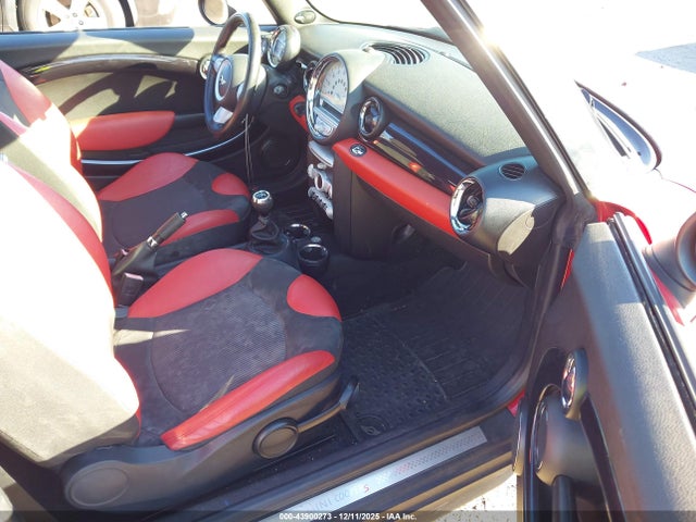 2010 MINI COOPER S WMWMS3C53ATY51209 Photo 4